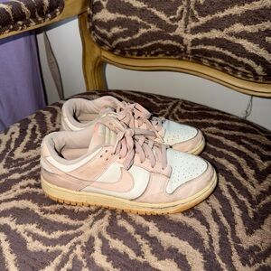 Nike Women's Pink and White Low-Top Sneakers